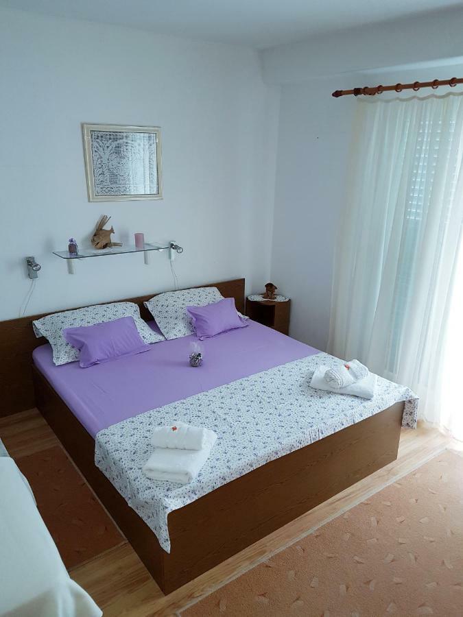 Apartman Kristin Podaca Exteriör bild