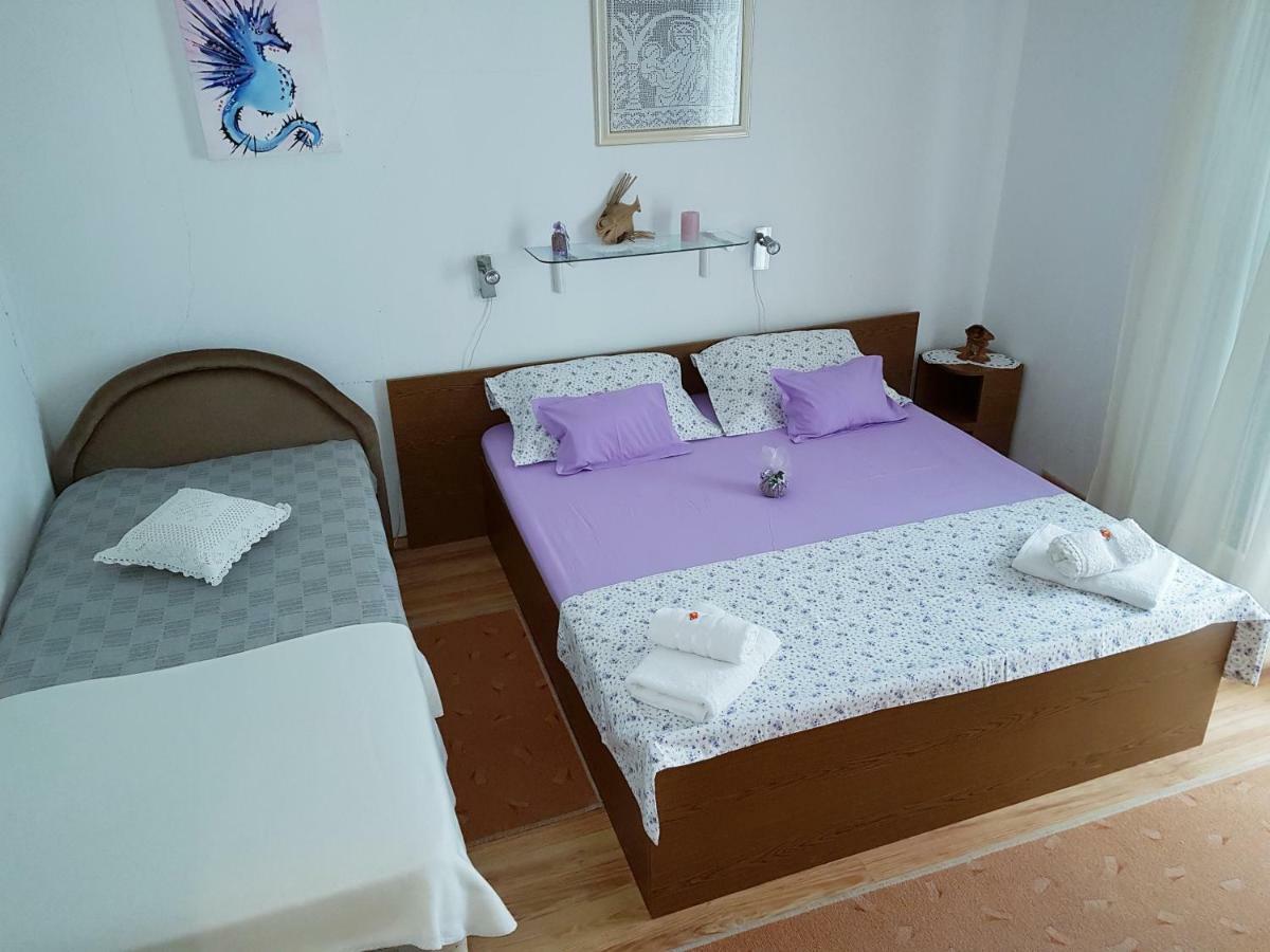 Apartman Kristin Podaca Exteriör bild
