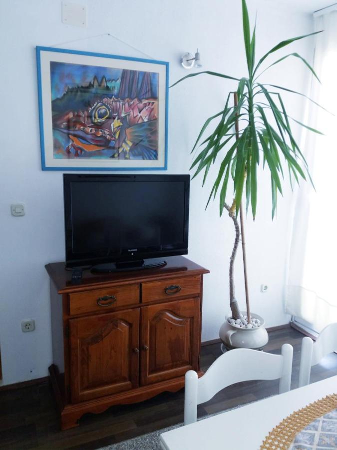 Apartman Kristin Podaca Exteriör bild